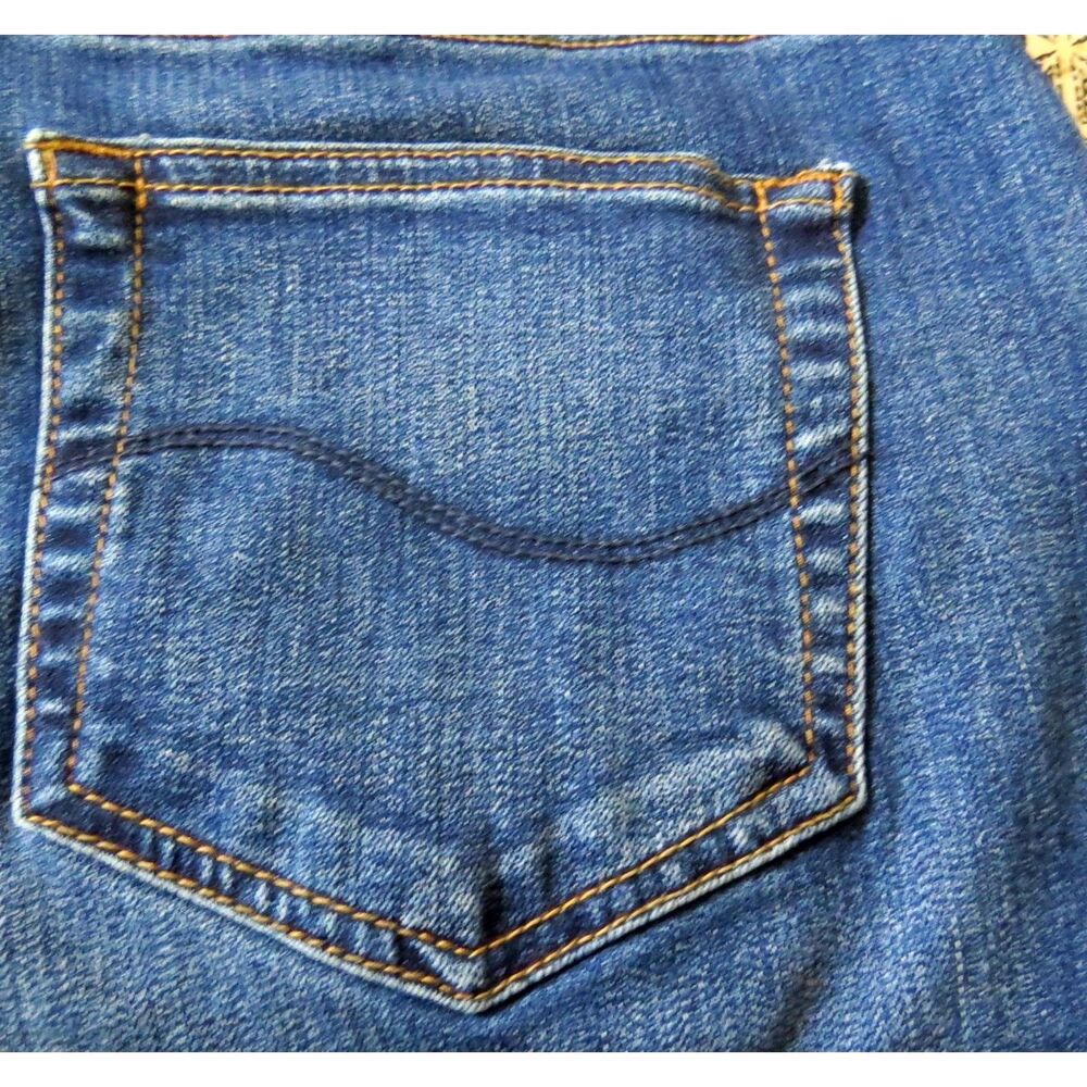 Lee Petites Relaxed Straight Leg Mid Rise Jeans 14P EUC - Picture 9 of 12
